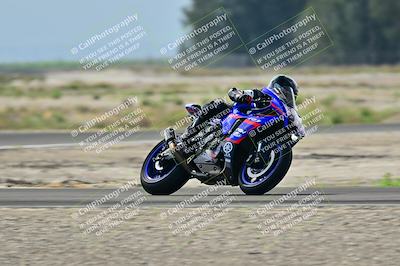 media/Apr-18-2025-TrackDaz (Fri) [[45f5874c44]]/B Group/Session 2 (Turn 7)/